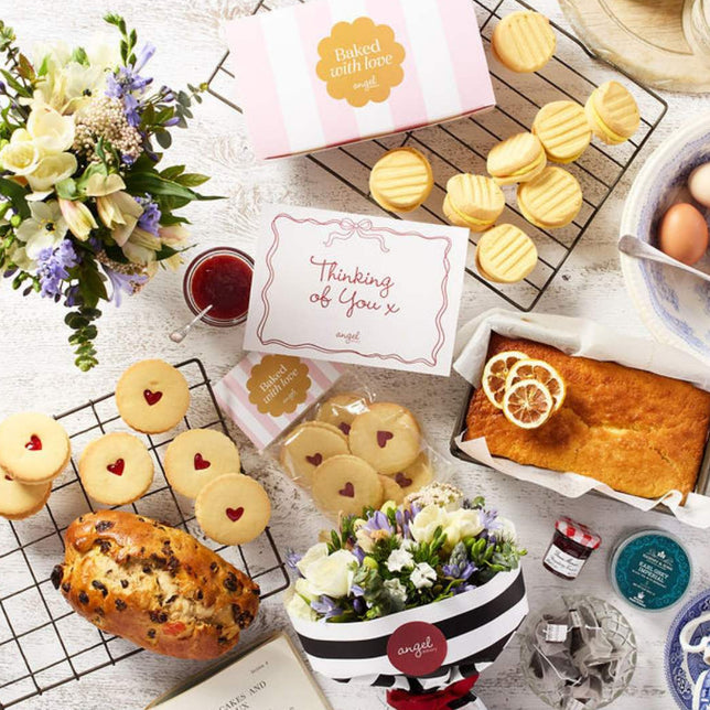 Signature Sampler Gift Box