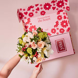 Fleurs et Macarons Gift Box