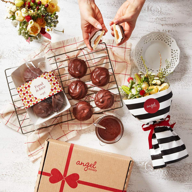 Weekly Special - Autumn Blooms & Treats Gift Box